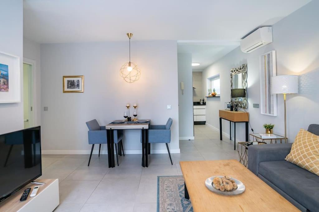 Apartamento Sea Views Penthouse Center